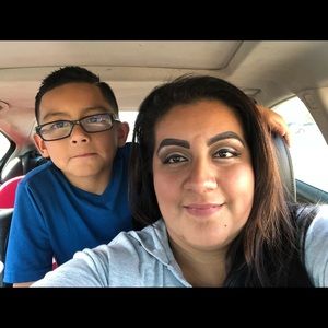 Meet your Posher, Mayra